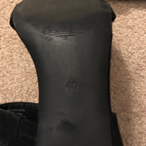 Black strap faux suede sandals - Picture 4 of 5